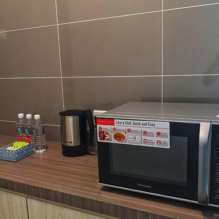 Az Hotel & Serviced Apartments Labuan Exterior photo